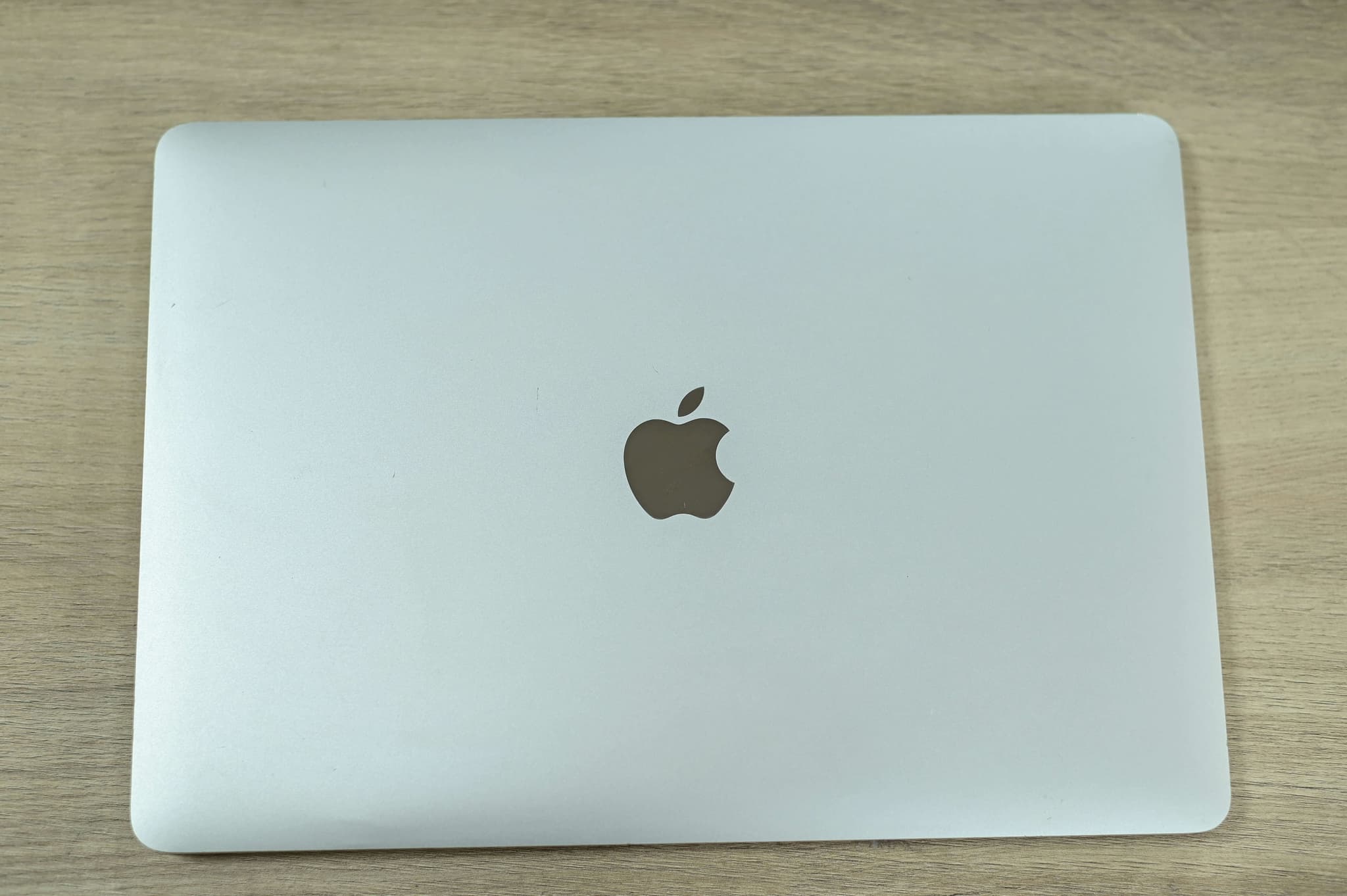 Apple Macbook Pro A1989 2019 image 11