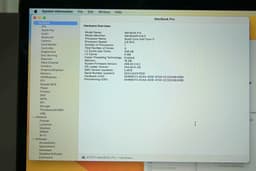 Apple Macbook Pro A1707 2017 image 6