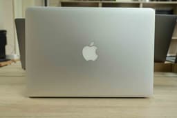 Apple Macbook Pro A1502 2015 image 10