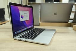 Apple Macbook Pro A1502 2015 image 1
