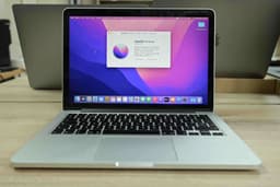 Apple Macbook Pro A1502 2015 image 0