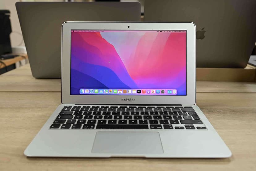 Apple Macbook Pro A1465 2015