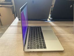 Apple Macbook Pro 13 2017 A1706 image 1