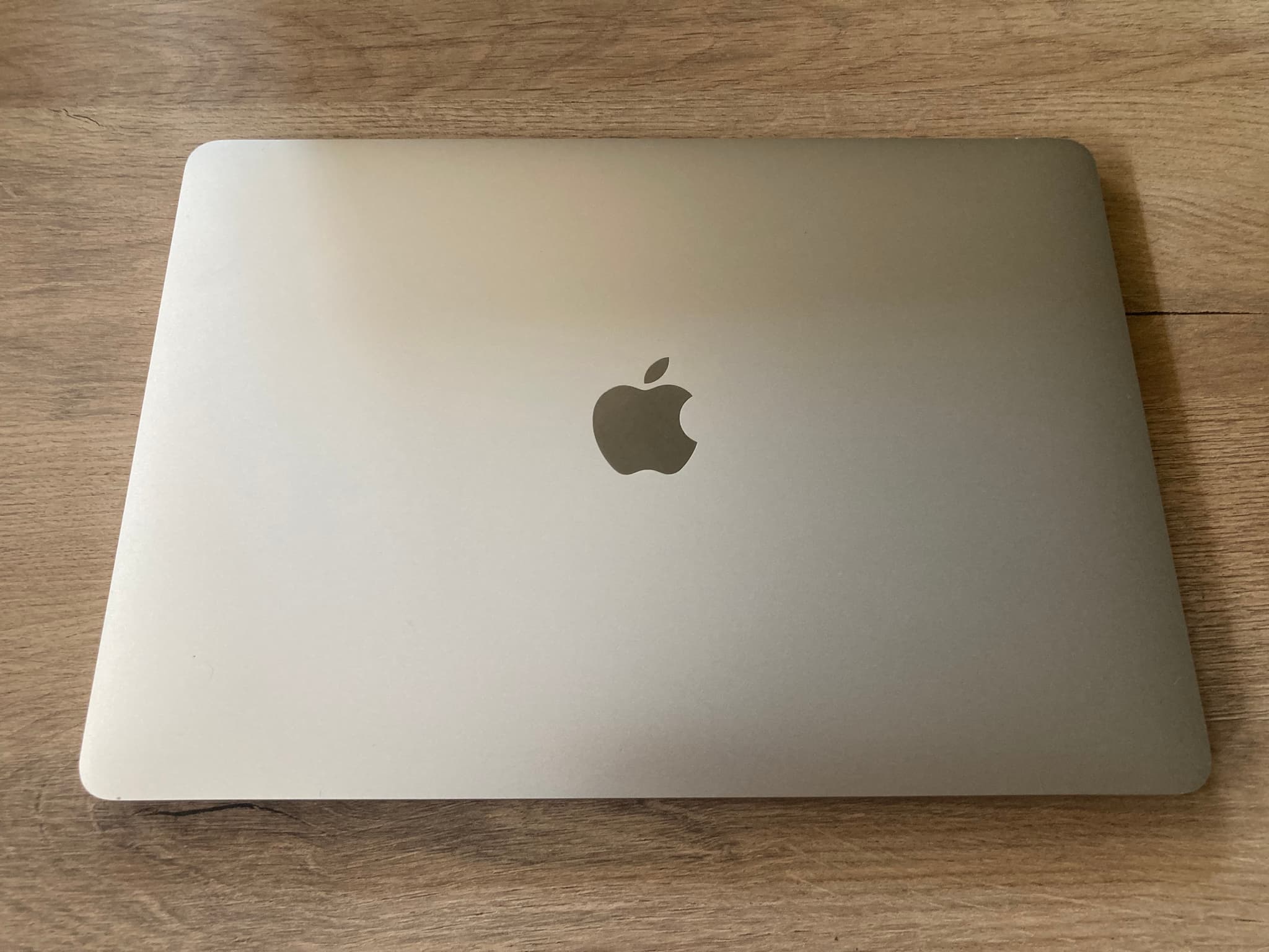 Apple Macbook Pro 13 2018 A1989 image 12