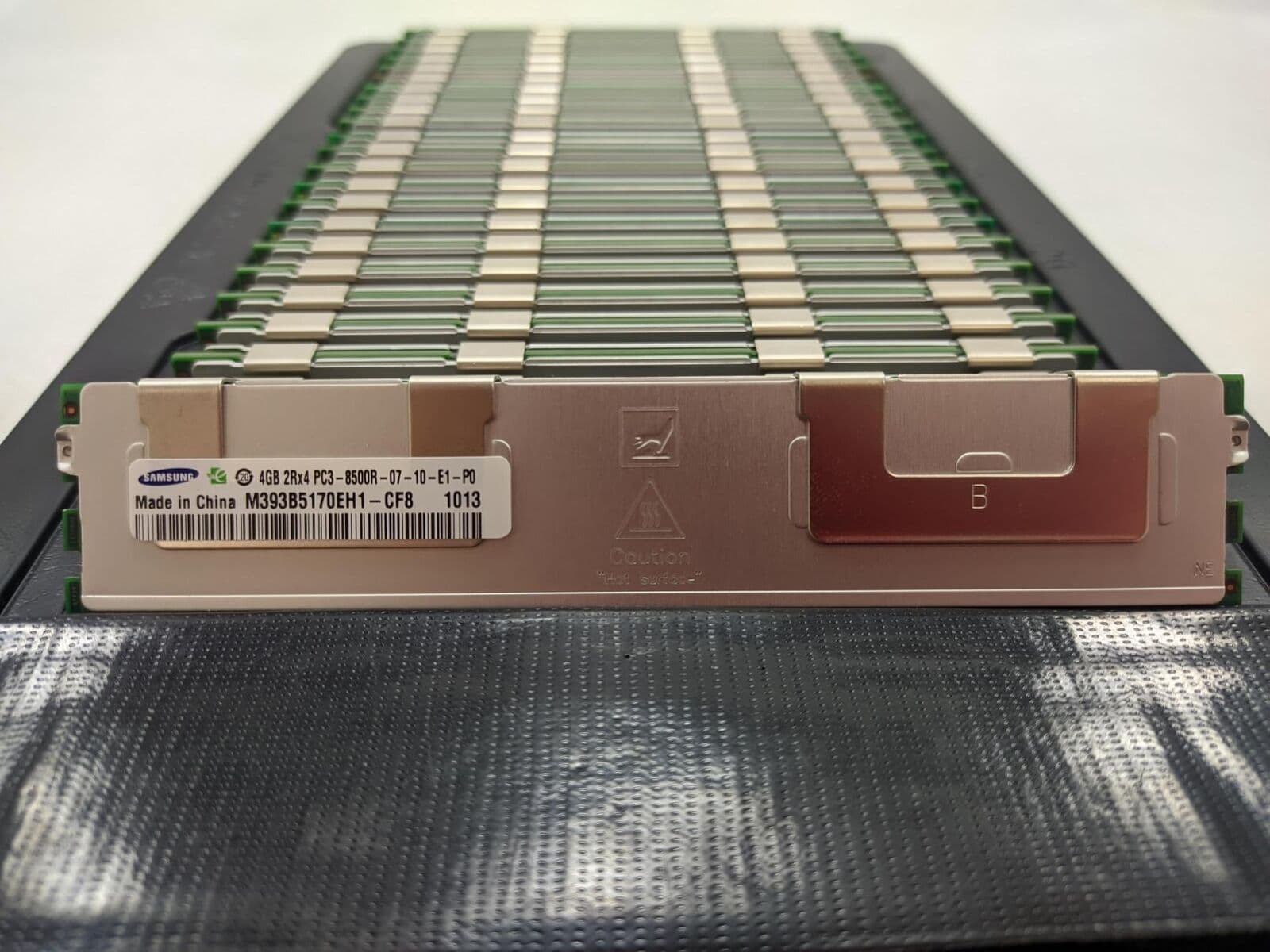 Сървърна памет ECC REG DDR3 4GB 1066/1333/1600 MHz
