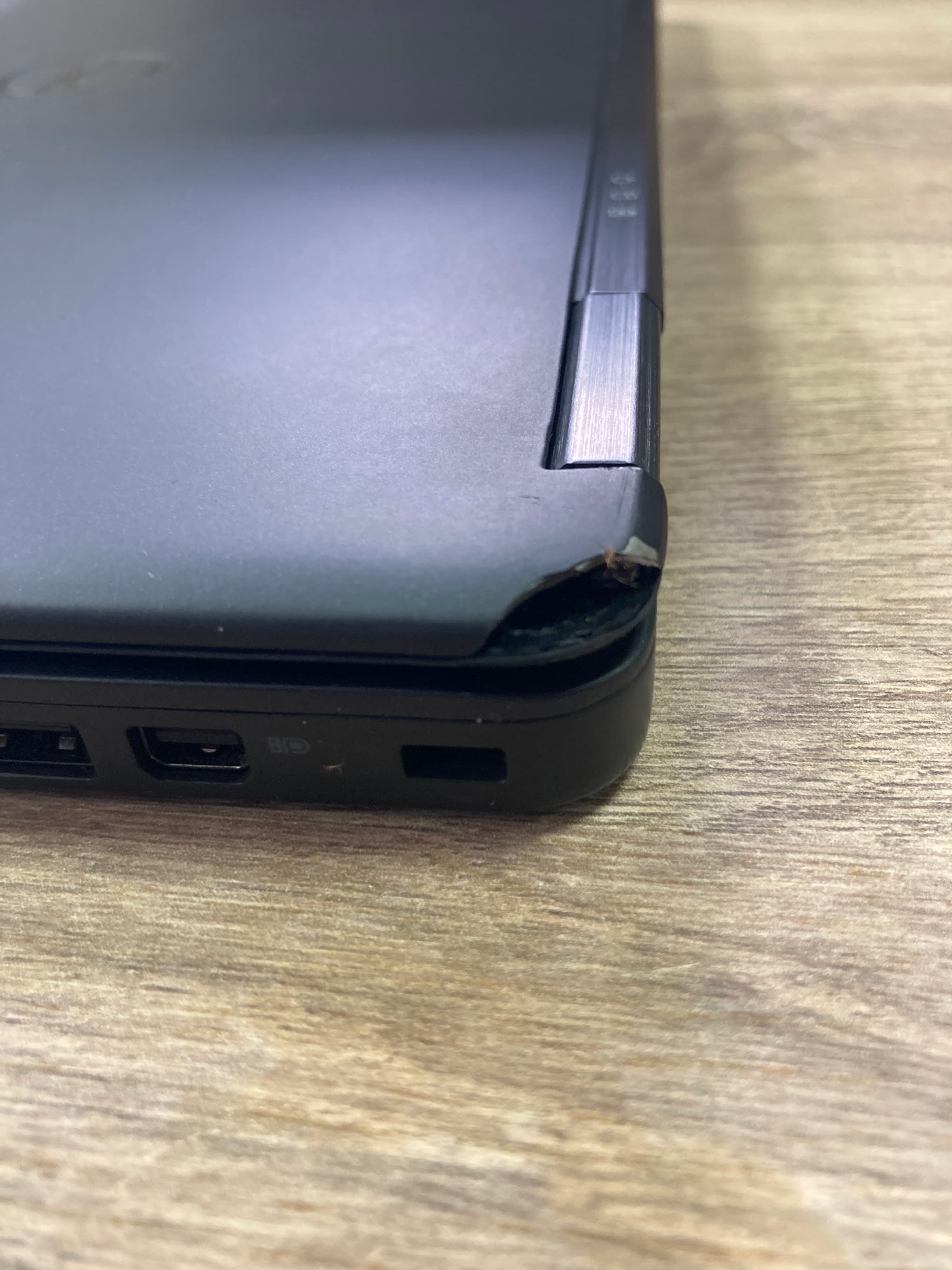 Dell Latitude E7250 image 6