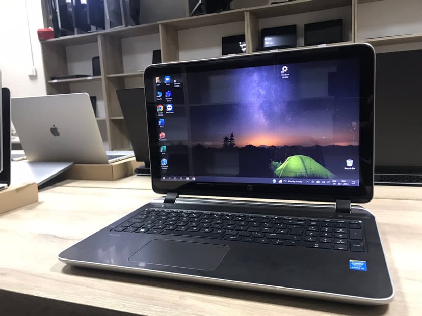 HP PAVILION 15-P