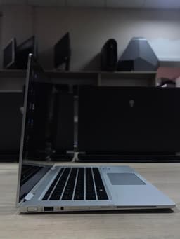 HP 1030 G2  image 2
