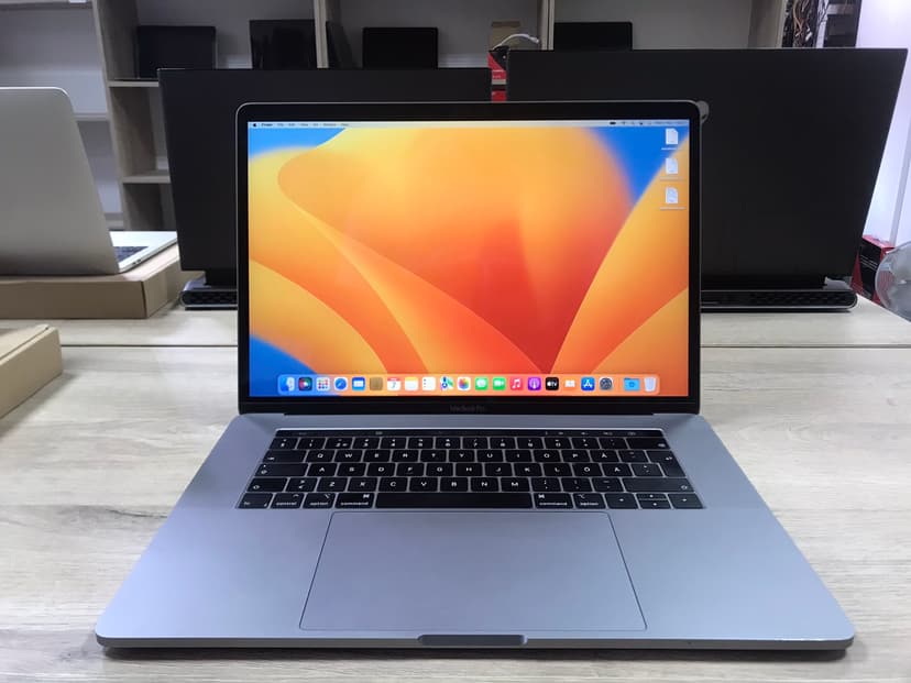Apple Macbook Pro 15 2018 А1990 