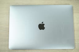 Apple Macbook Pro A1932 2019 image 11