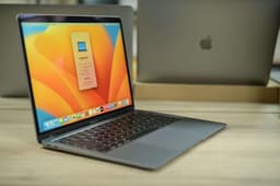 Apple Macbook Pro A1932 2019 image 1